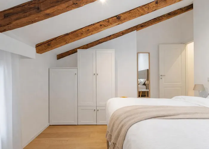 Via Ghiberti Stazione 50